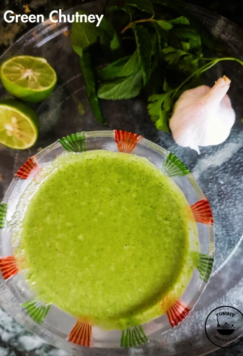 Hotel Style Green chutney in a small bowl, made from fresh coriander and mint leaves
